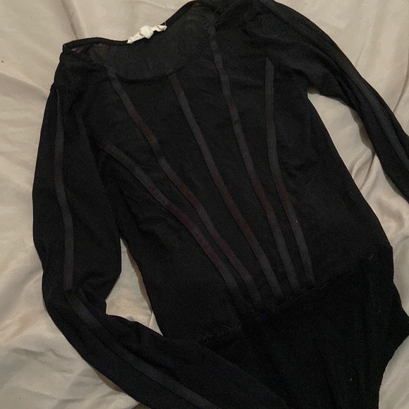 Woman’s body suit size S/M - Picture 2 of 3